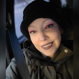 Meet your Posher, Krista Marie 🤖